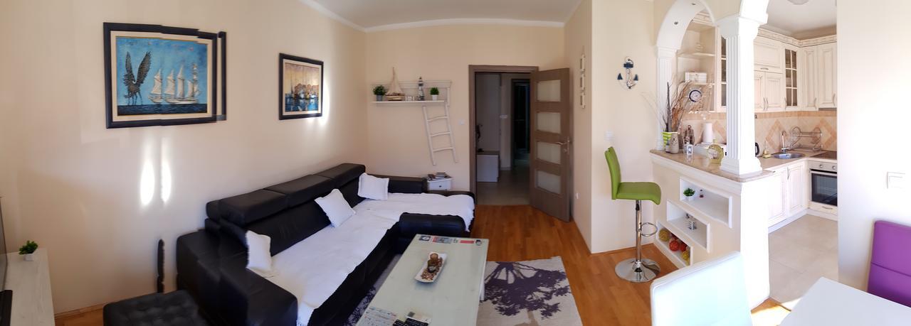 Apartment Stella Di Cattaro Dış mekan fotoğraf