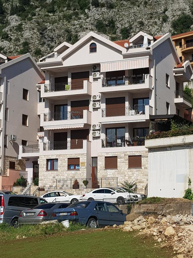 Apartment Stella Di Cattaro Dış mekan fotoğraf